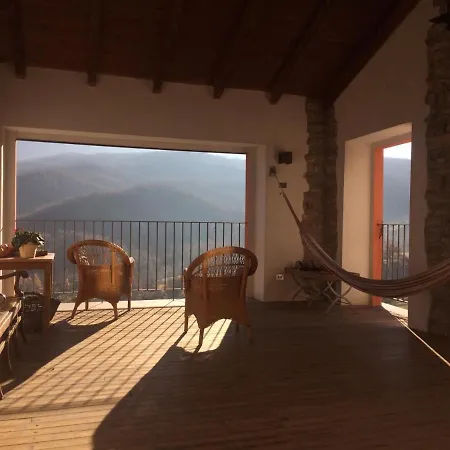 Couette-café Nido D'amore Dernice